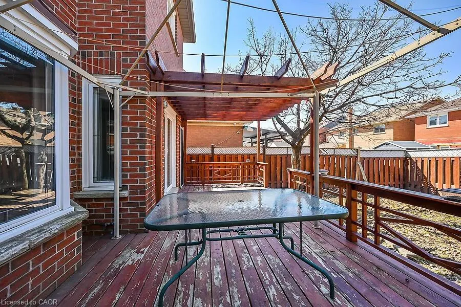 39 Blue Spruce Street