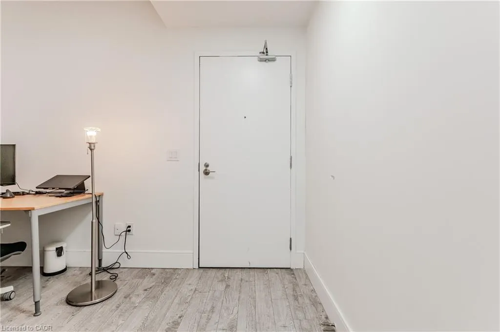 15 Prince Albert Boulevard, #414