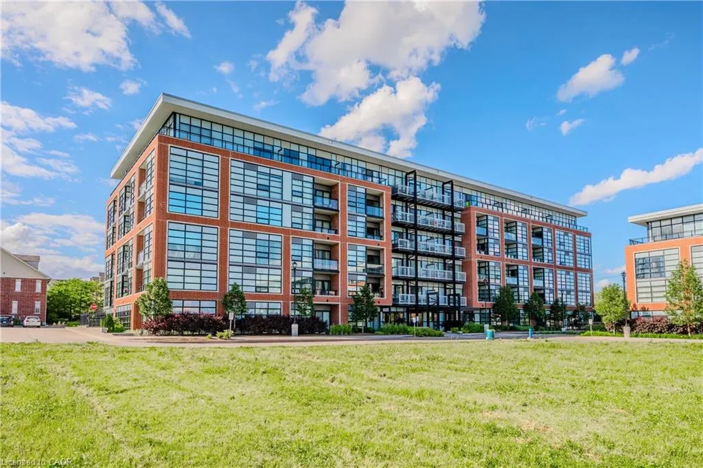 15 Prince Albert Boulevard, #414