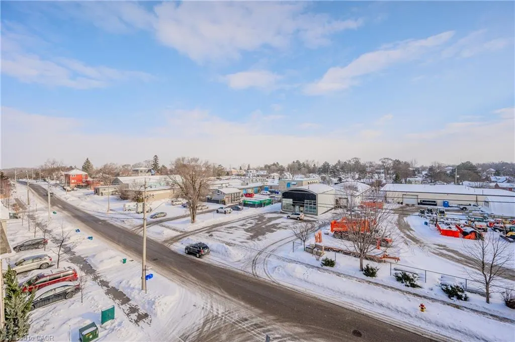15 Prince Albert Boulevard, #414