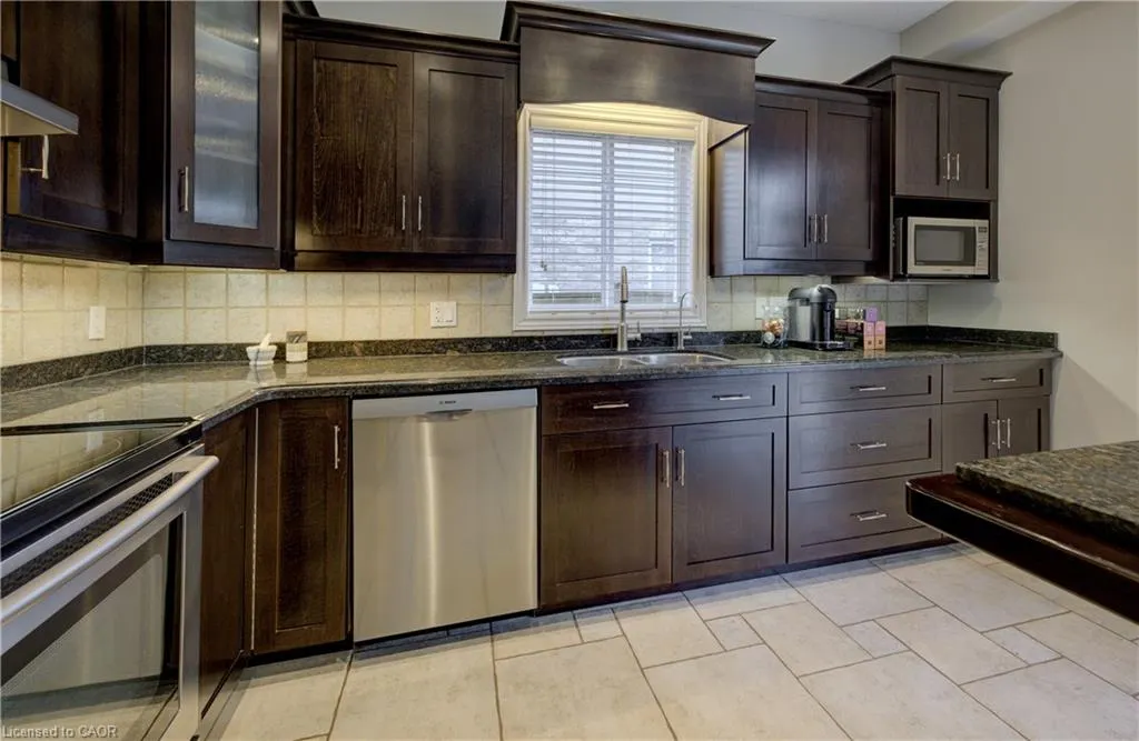 53 Isaac Shantz Drive