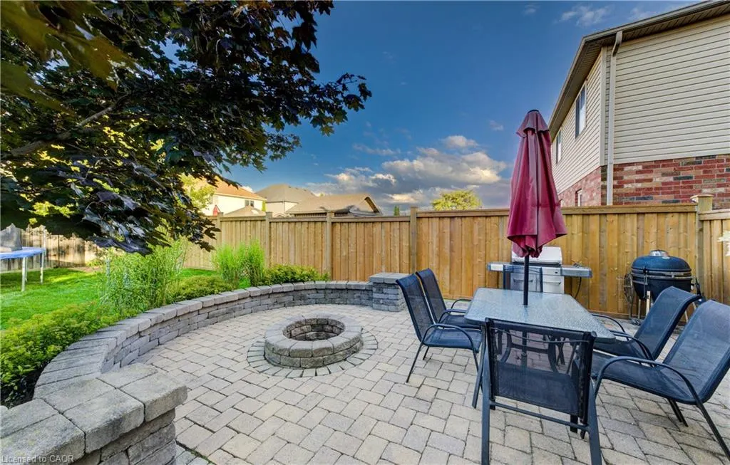 53 Isaac Shantz Drive