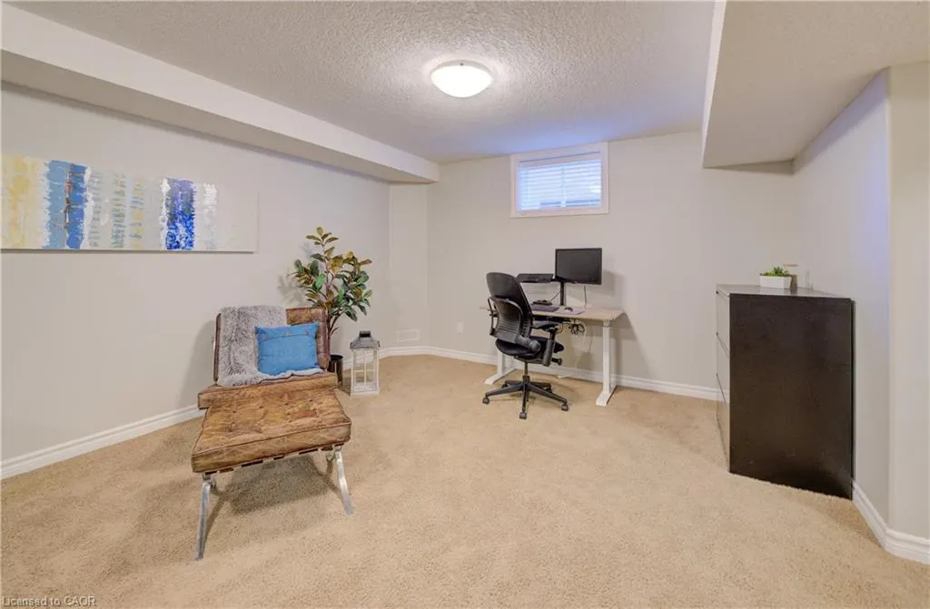 53 Isaac Shantz Drive