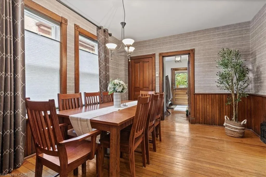 19 Richmond Avenue