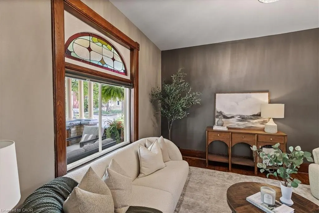 19 Richmond Avenue