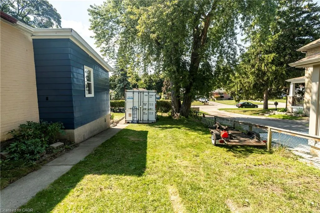 83 Winston Boulevard