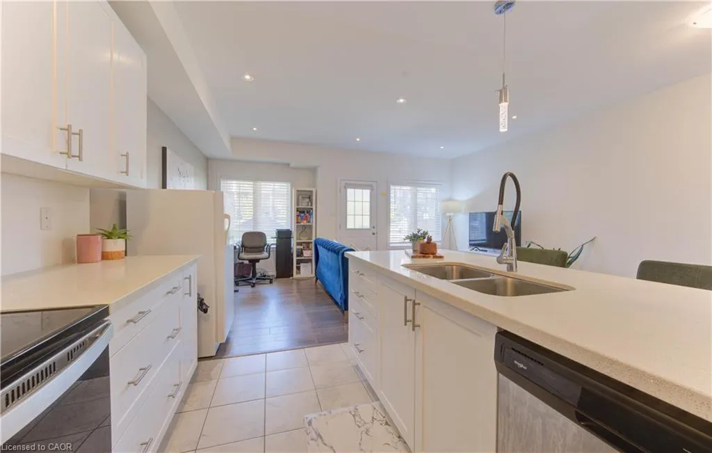 385 Westwood Drive, #B