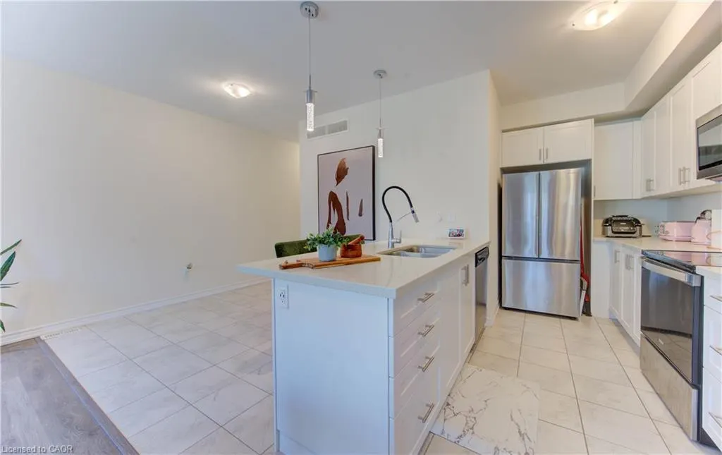 385 Westwood Drive, #B