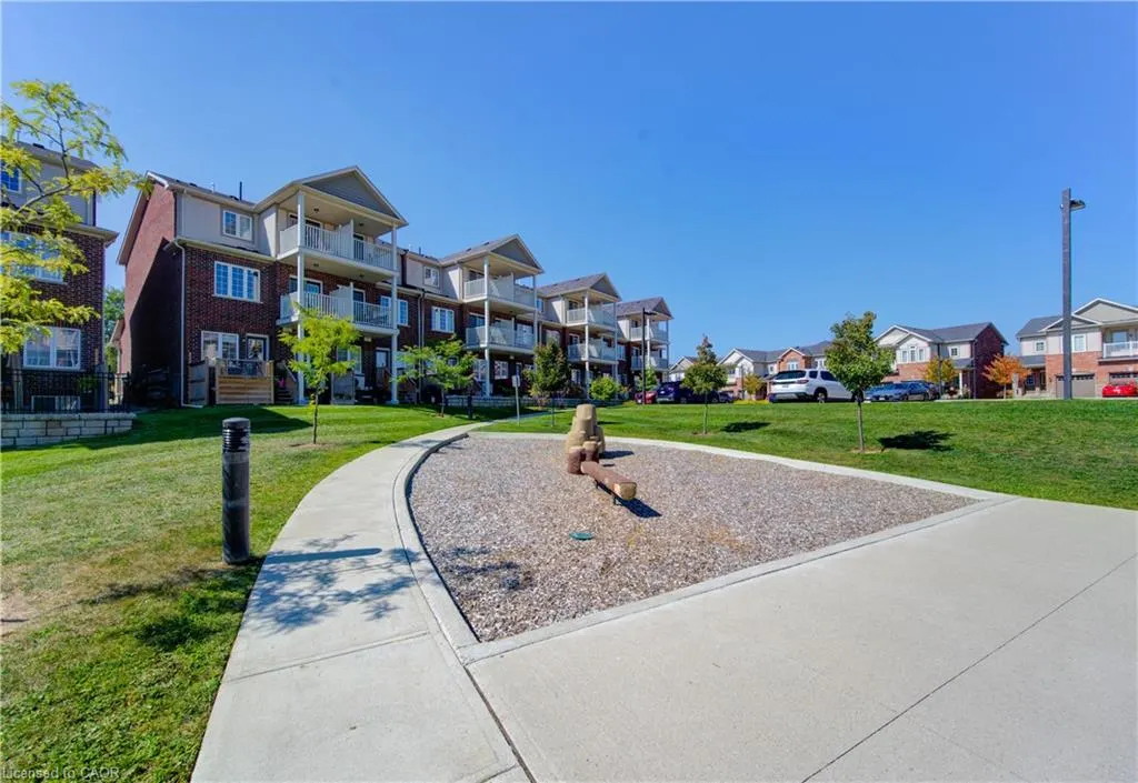 385 Westwood Drive, #B