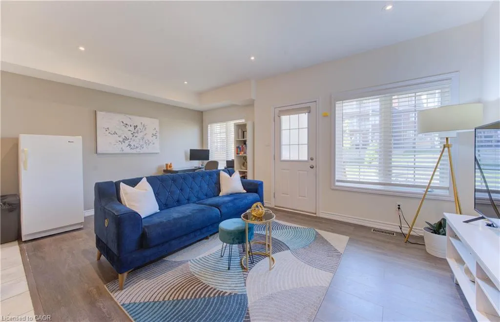 385 Westwood Drive, #B