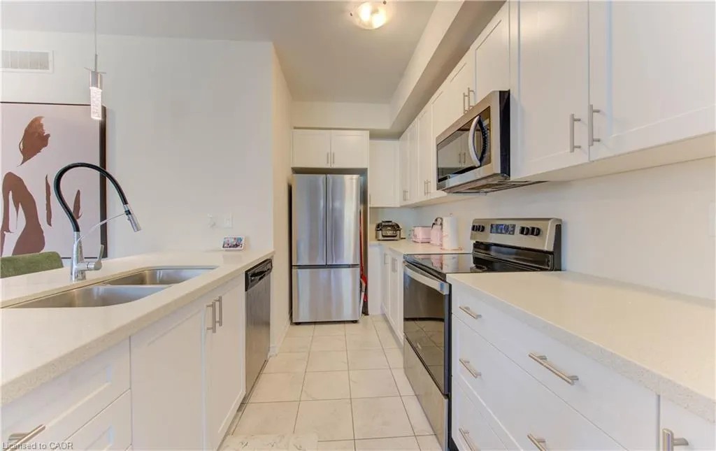 385 Westwood Drive, #B