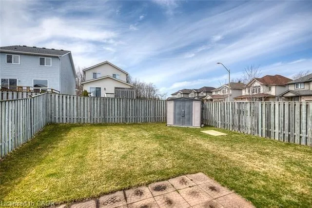 835 Whitecap Avenue