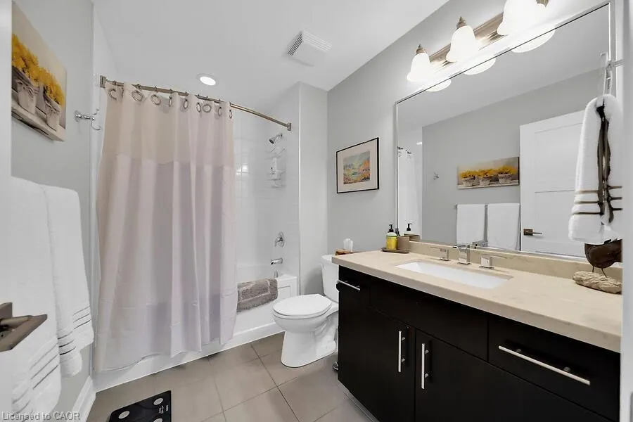123 Westbank Trail
