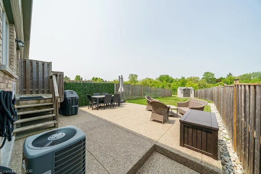 123 Westbank Trail
