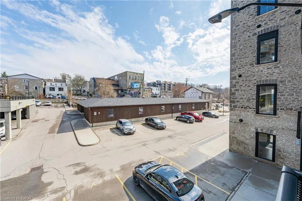 19 Guelph Avenue, #207
