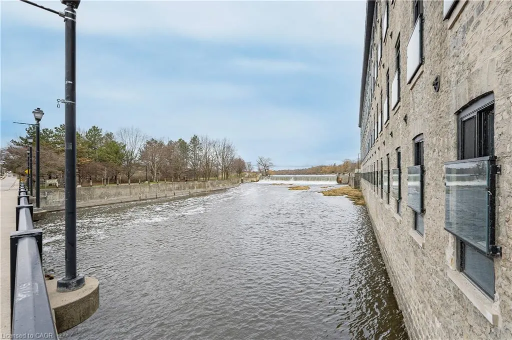 19 Guelph Avenue, #207