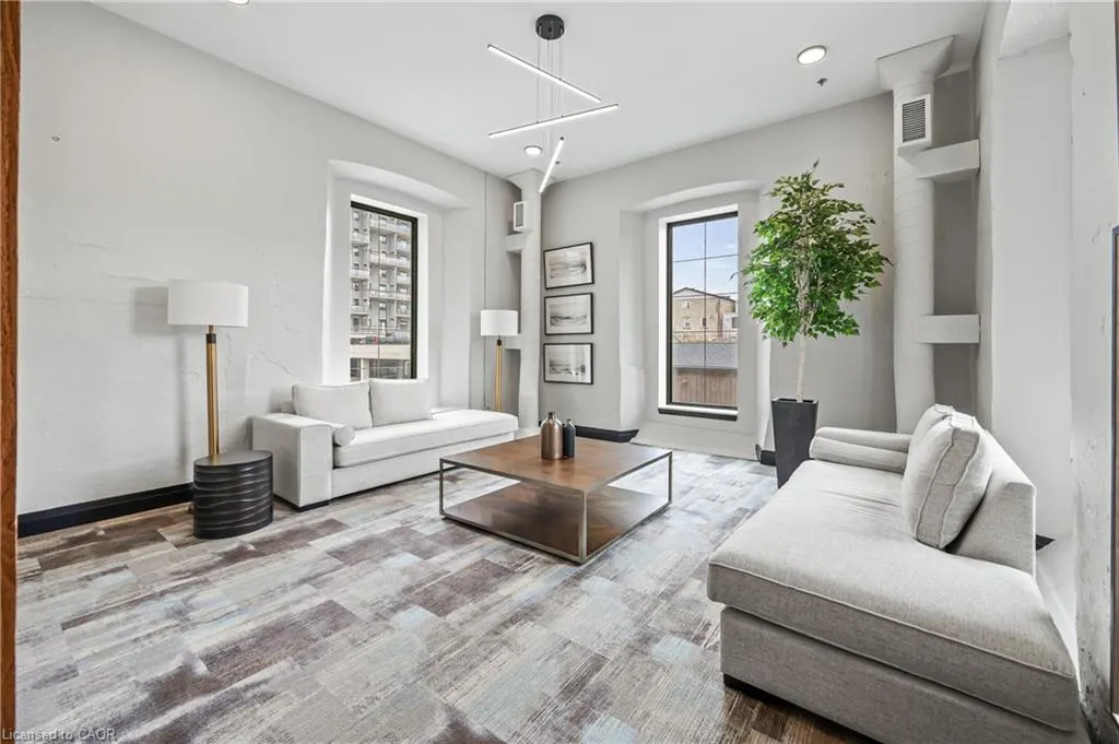 19 Guelph Avenue, #207