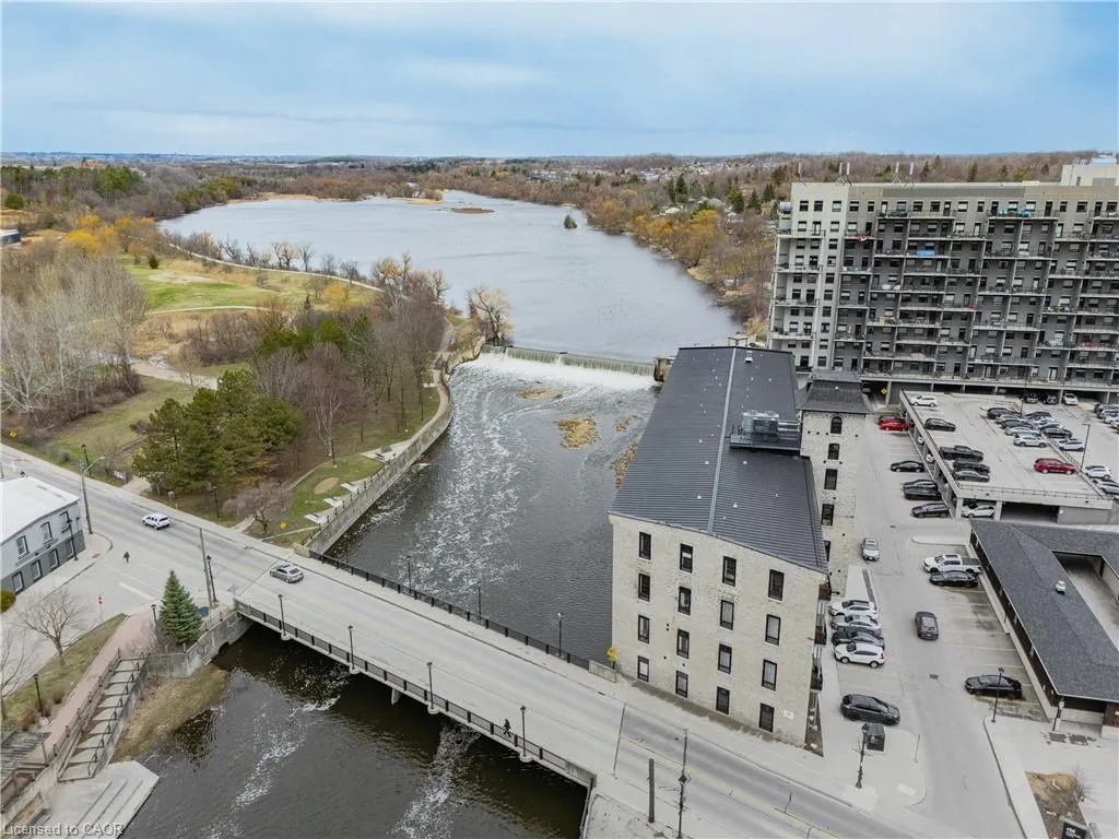 19 Guelph Avenue, #207