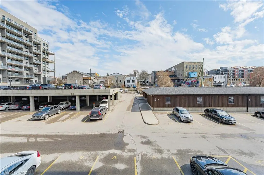 19 Guelph Avenue, #207