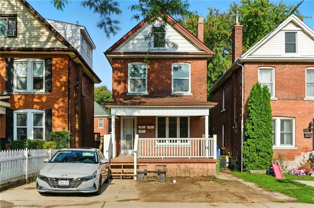 176 Balsam Avenue S, #2