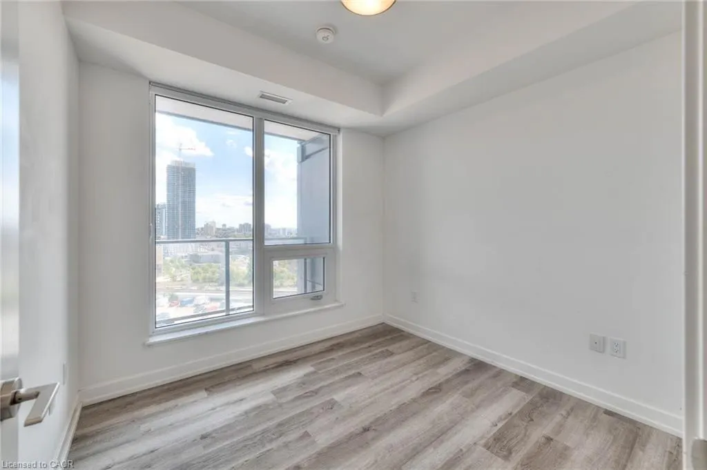 5 Wellington Street S, #1012