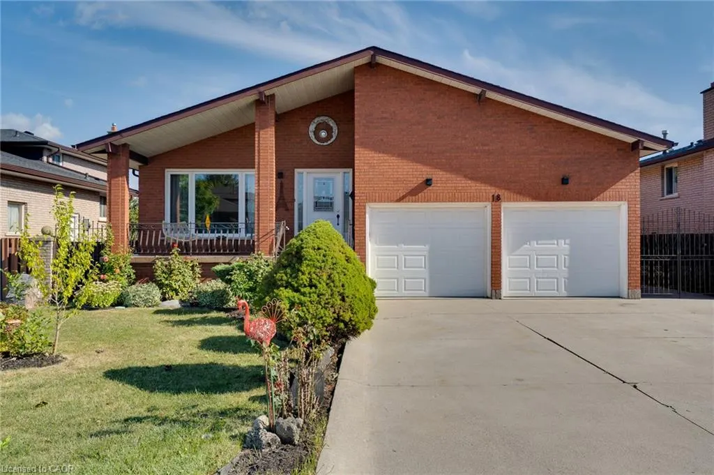 18 Pavarotti Court