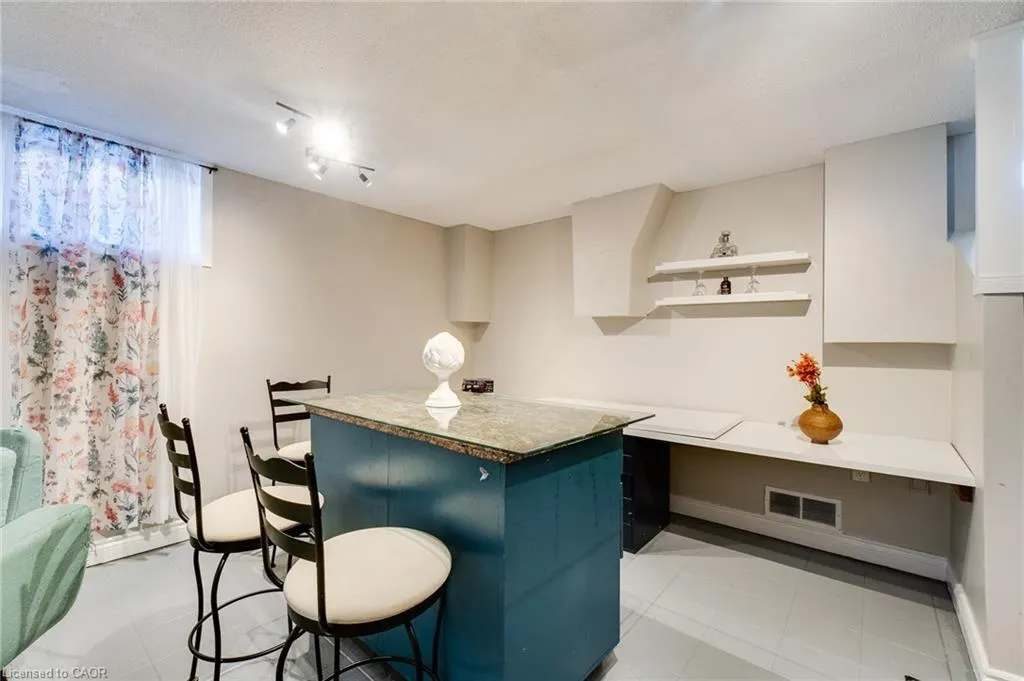 18 Pavarotti Court