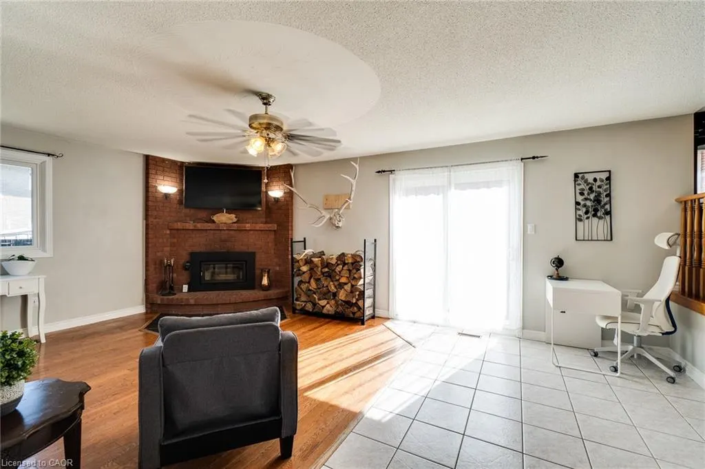 18 Pavarotti Court