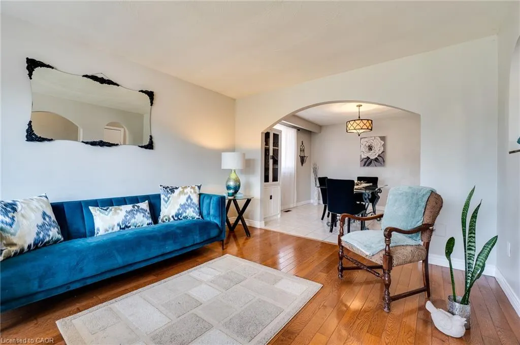 18 Pavarotti Court