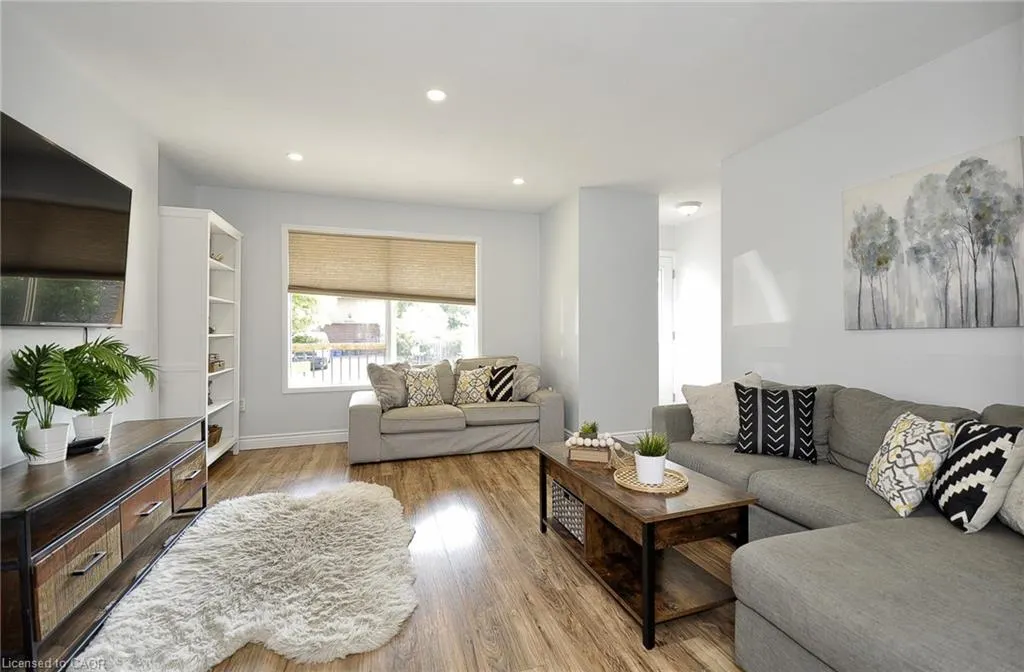 16 Blain Avenue