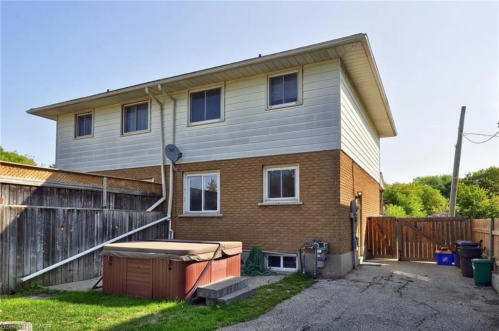 16 Blain Avenue