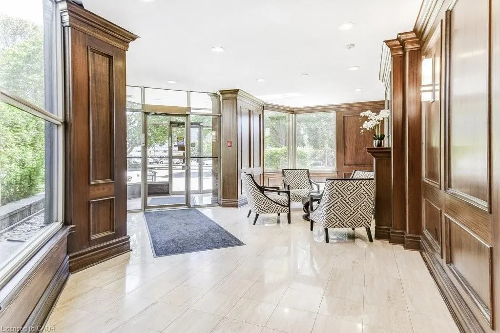 1201 North Shore Boulevard E, #706