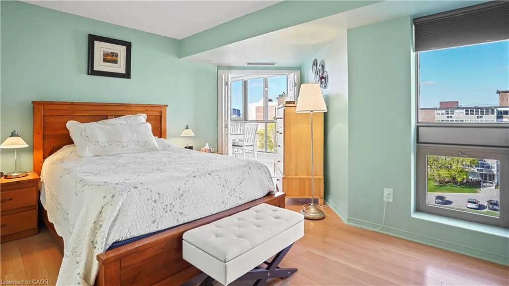 265 Westcourt Place, #705