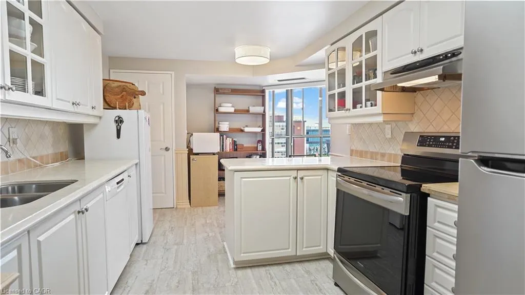 265 Westcourt Place, #705