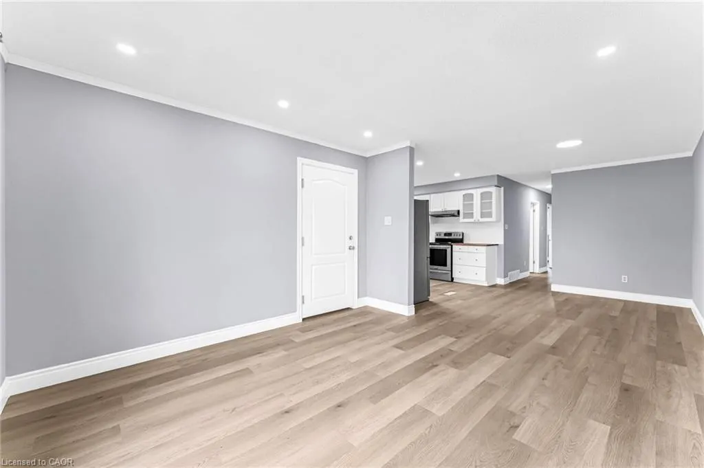 119 Nickolas Crescent