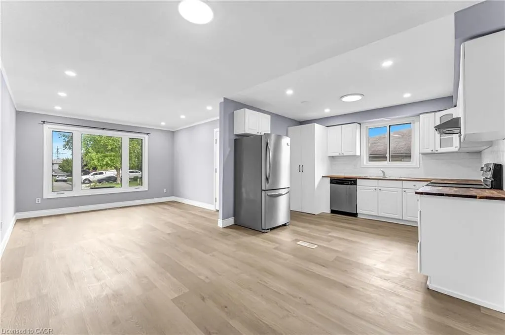 119 Nickolas Crescent