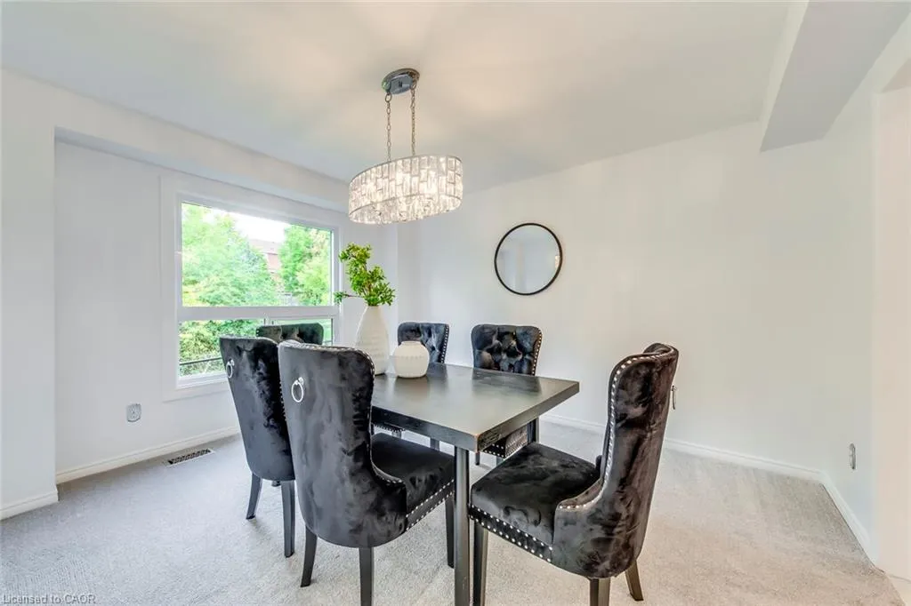 2394 Wynten Way
