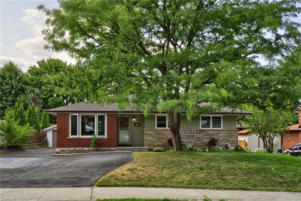 8 Heather Avenue