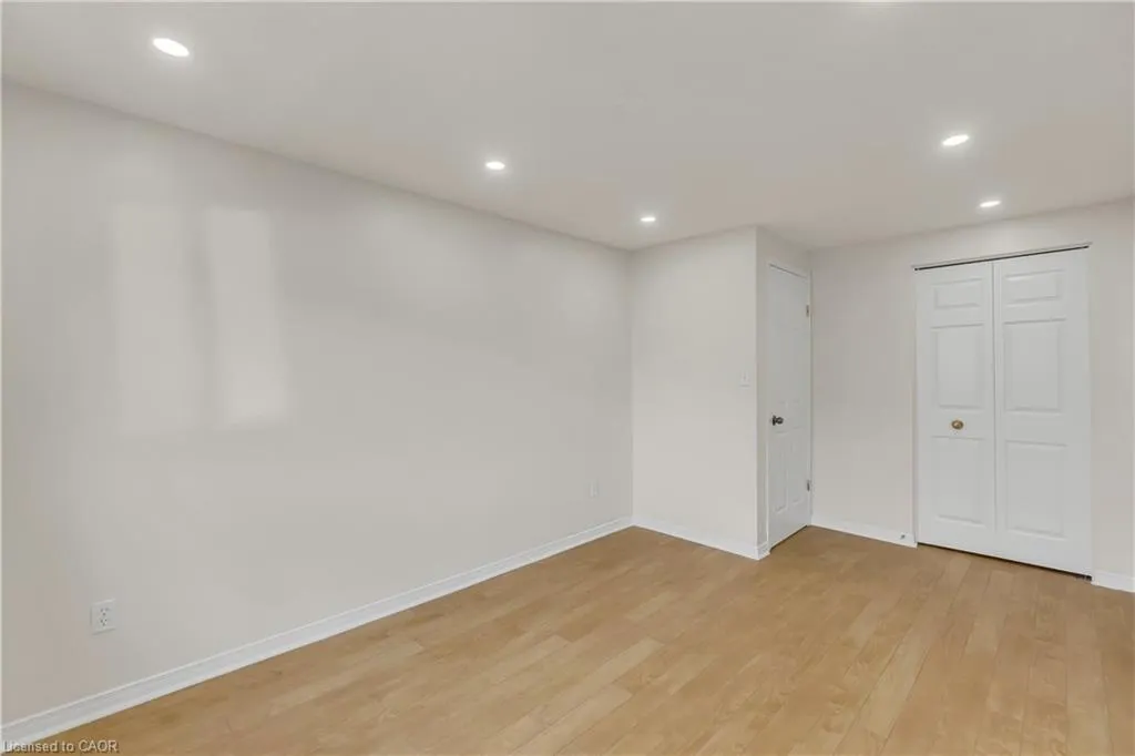 62 Foxglove Crescent