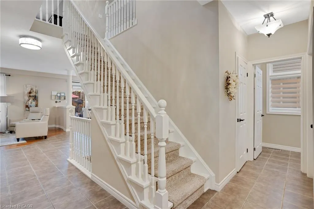 40 Lemonwood Place