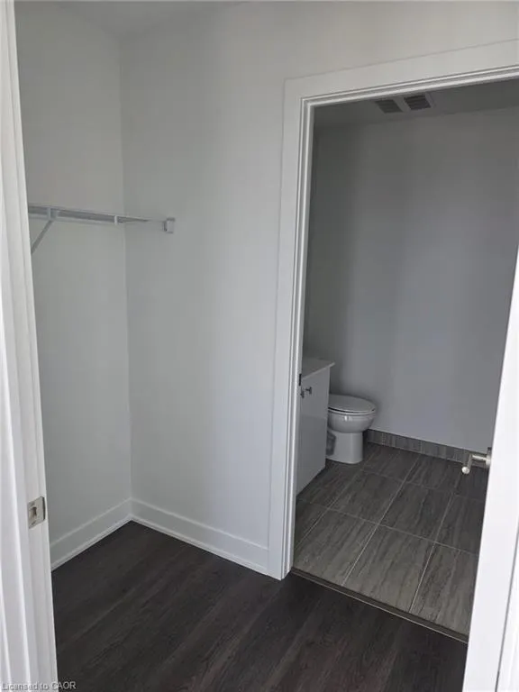 25 Wellington Street, #1212