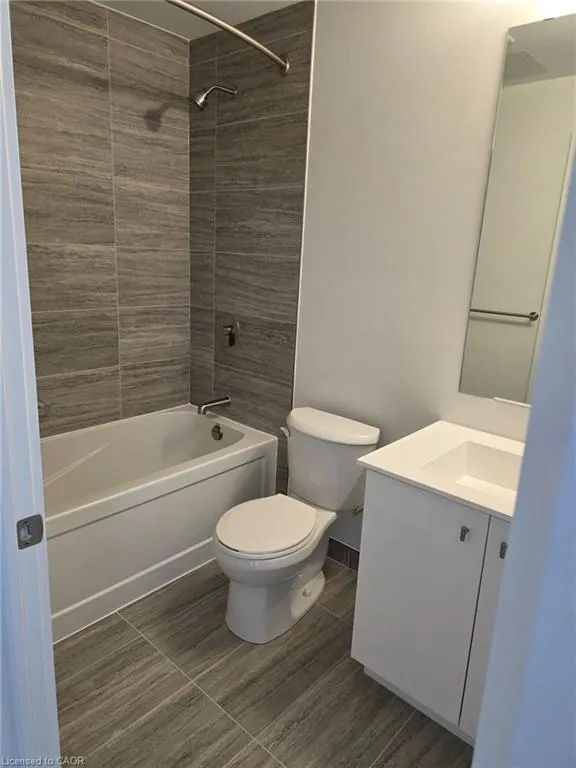 25 Wellington Street, #1212