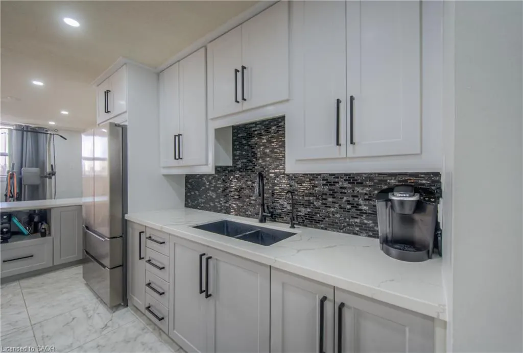 185 Kehl Street, #410