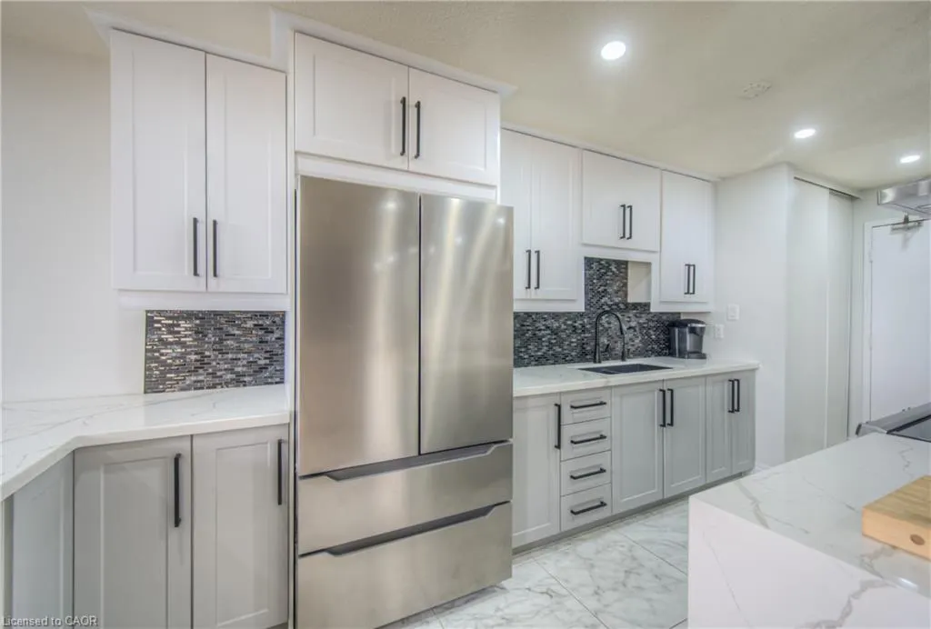 185 Kehl Street, #410