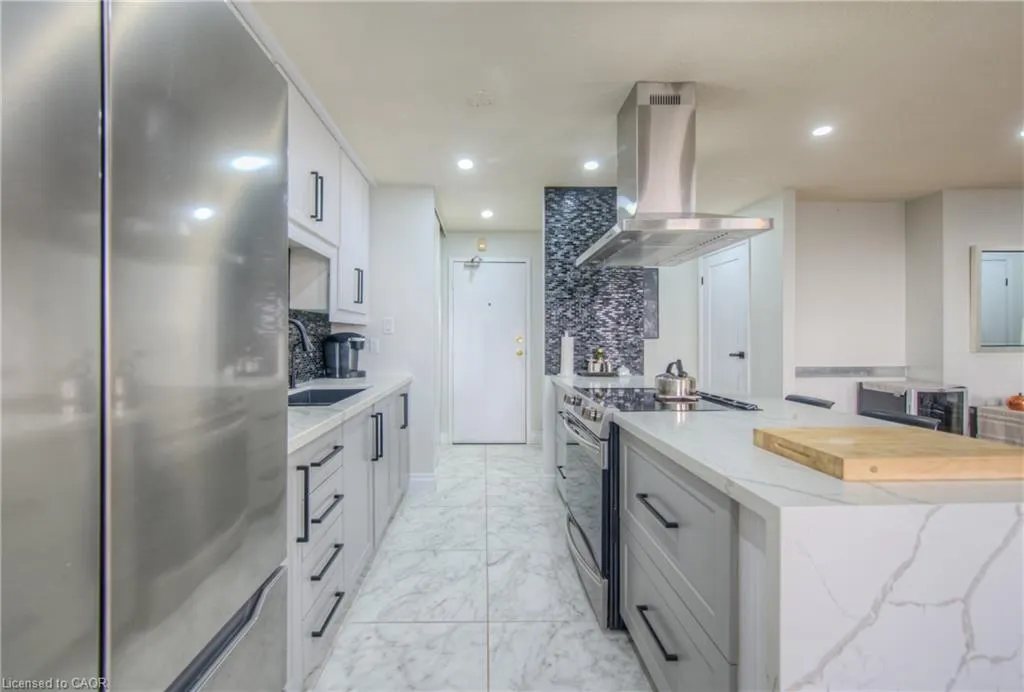 185 Kehl Street, #410