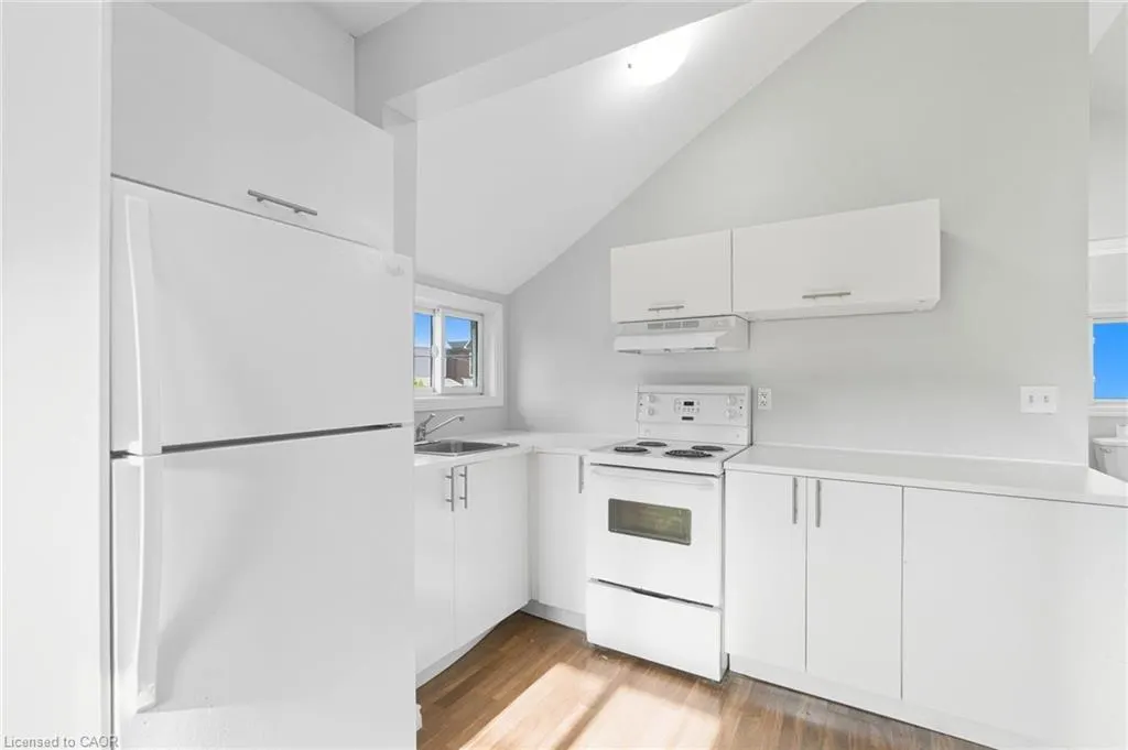 2 Windsor Street, #2