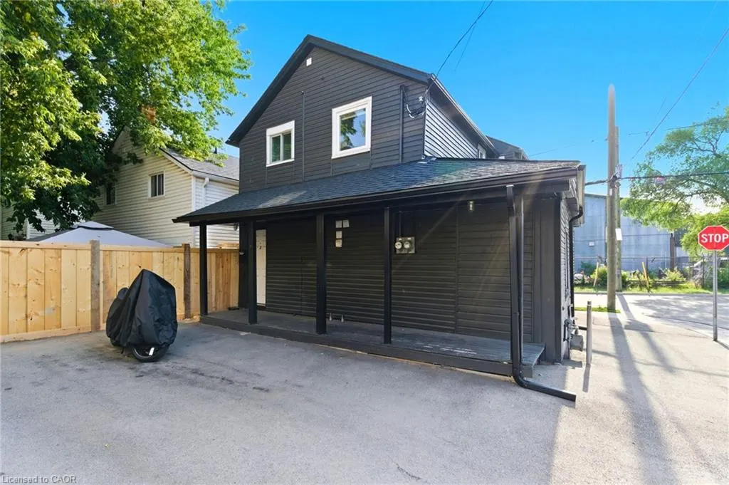 2 Windsor Street, #2