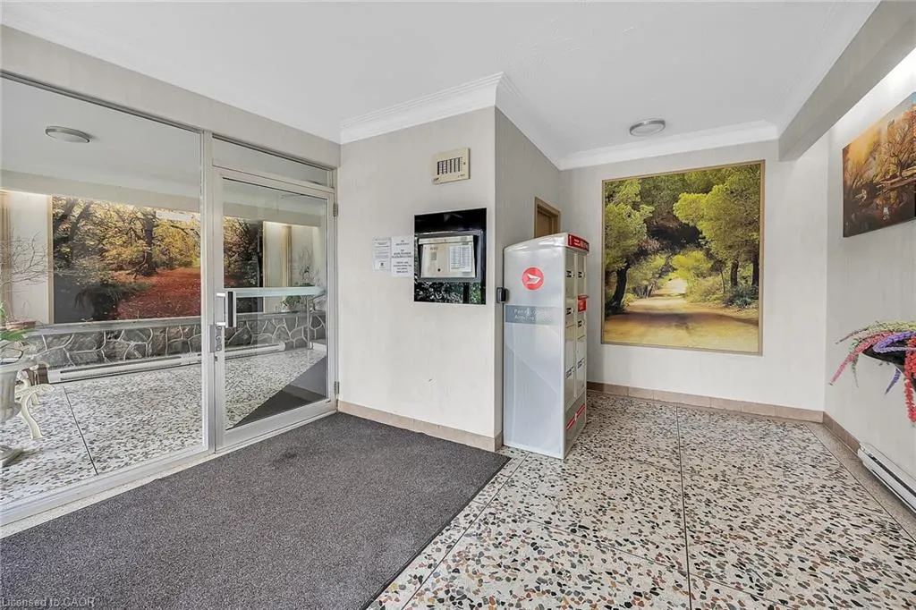 11 Woodman Drive S, #103