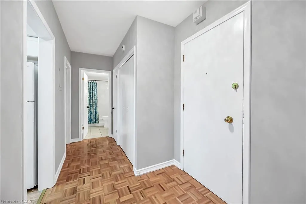 11 Woodman Drive S, #103