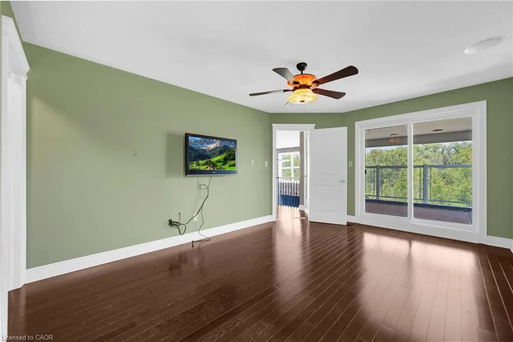 77 Waterview Road